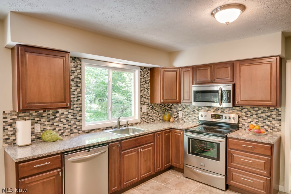 8771 Eagle Road Kirtland, OH 44094 - Photo 9 of 20 Gallery Image 9