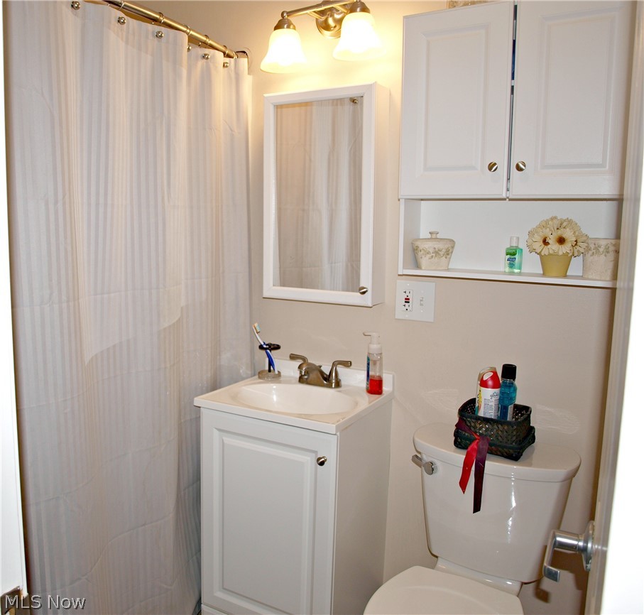 5922 Randy Road Bedford Heights, OH 44146 - Photo 15 of 22