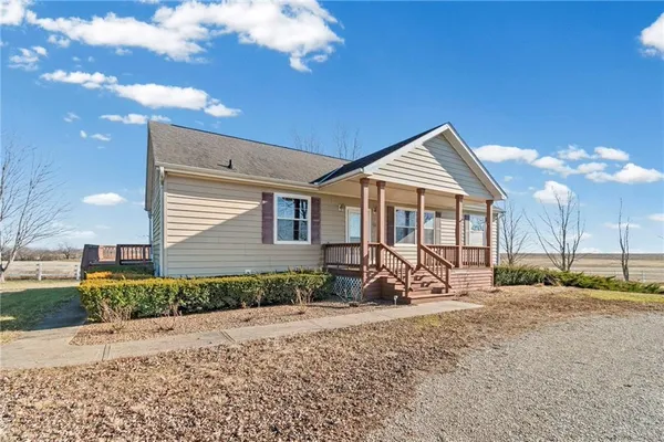 $295,000 | 8800 Southwest Jersey Lane, Polo, MO 64671