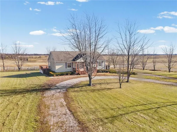 $295,000 | 8800 Southwest Jersey Lane, Polo, MO 64671