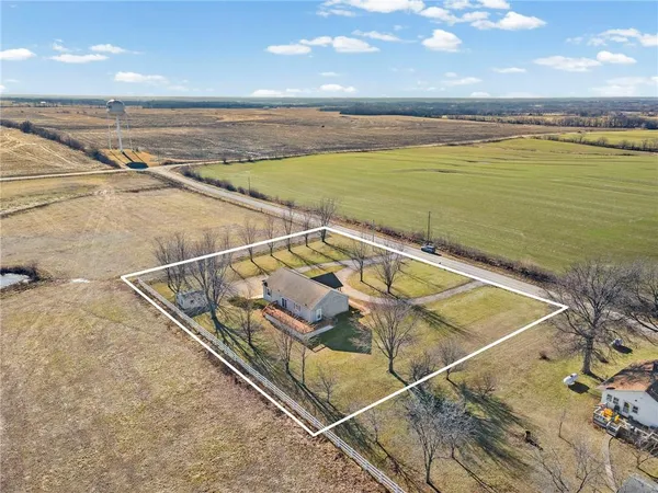 $295,000 | 8800 Southwest Jersey Lane, Polo, MO 64671