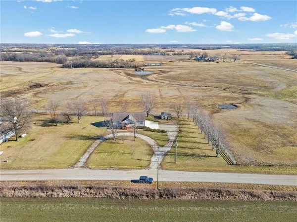 $295,000 | 8800 Southwest Jersey Lane, Polo, MO 64671