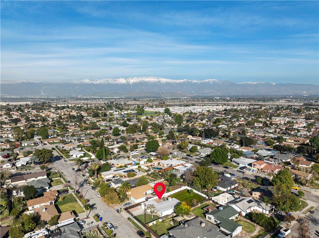 727 North Burney Street Rialto, CA 92376 - Photo 35 of 40 an aerial view of multiple house