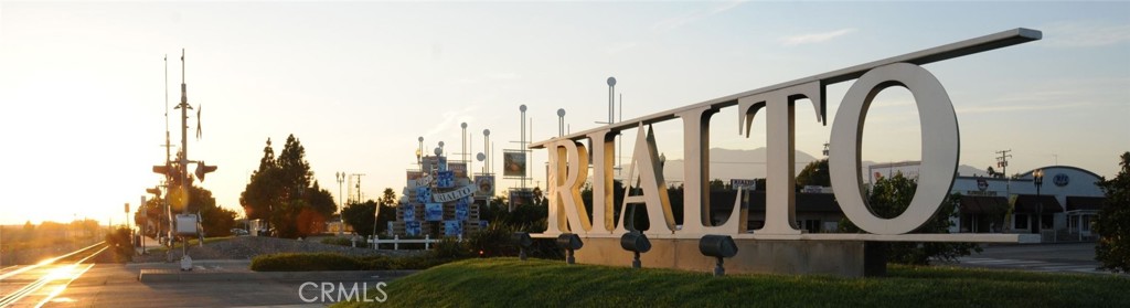 727 North Burney Street Rialto, CA 92376 - Photo 40 of 40 a view of outdoor space with seating area