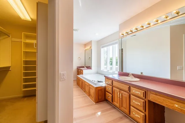 $785,000 | 1000 North 330 West, Angola, IN 46703