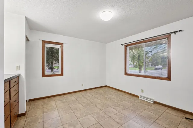 $479,900 | 708 Chestnut Street, Arlington, MN 55307