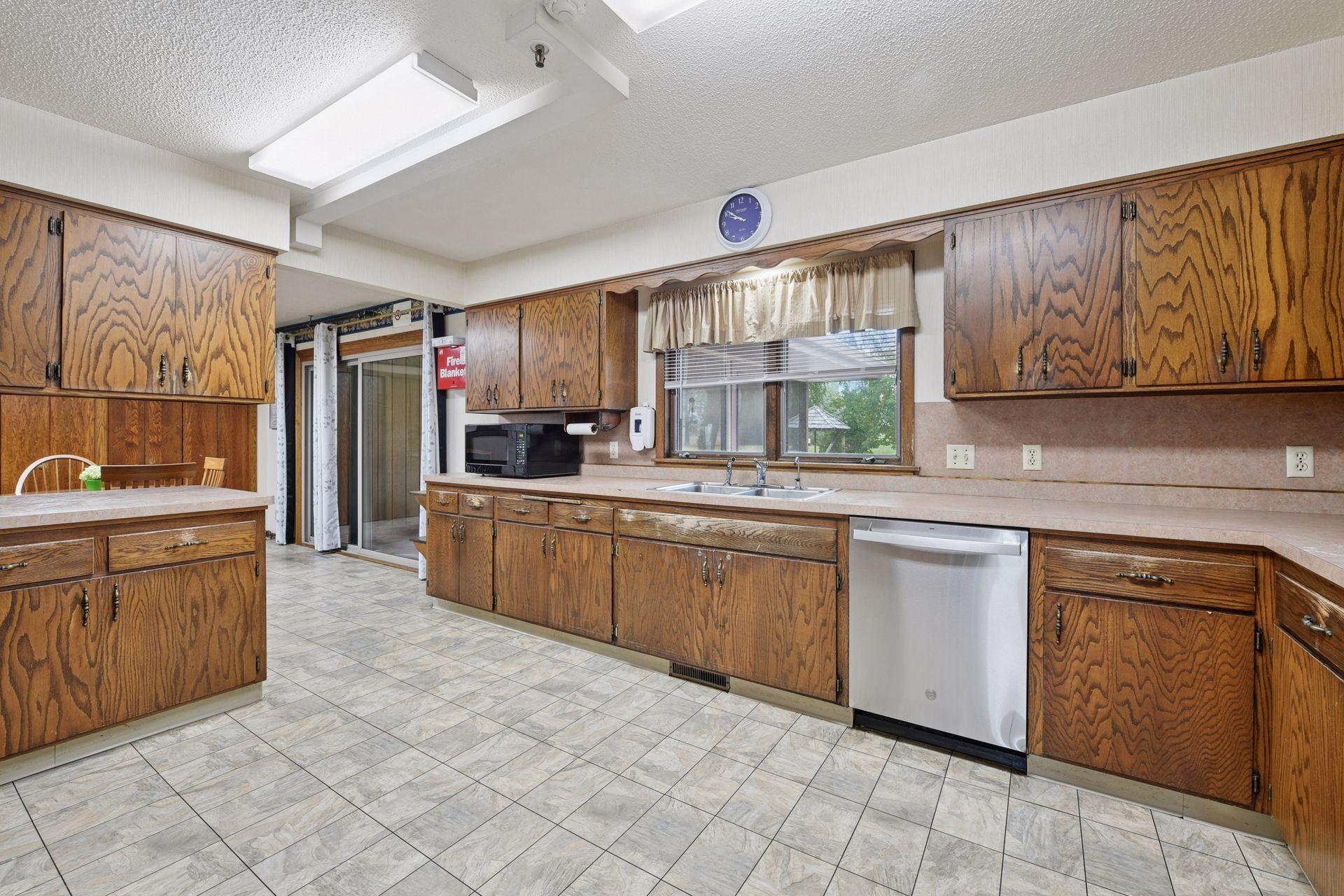 708 Chestnut Street Arlington, MN 55307 - Photo 5 of 48