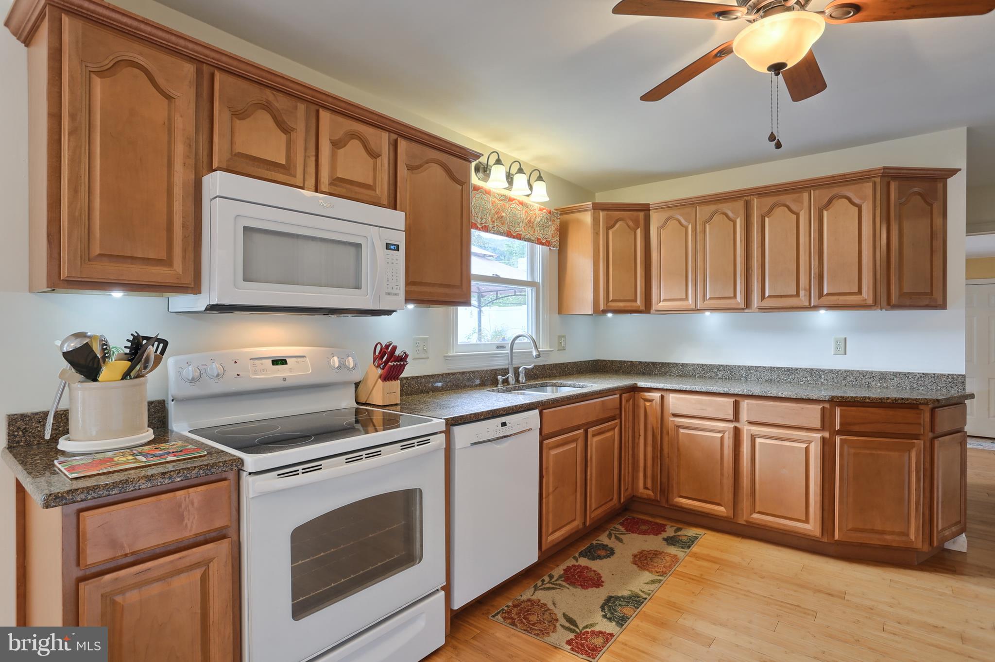 228 Vesper Road Hershey, PA 17033 - Photo 9 of 33 Gallery Image 9