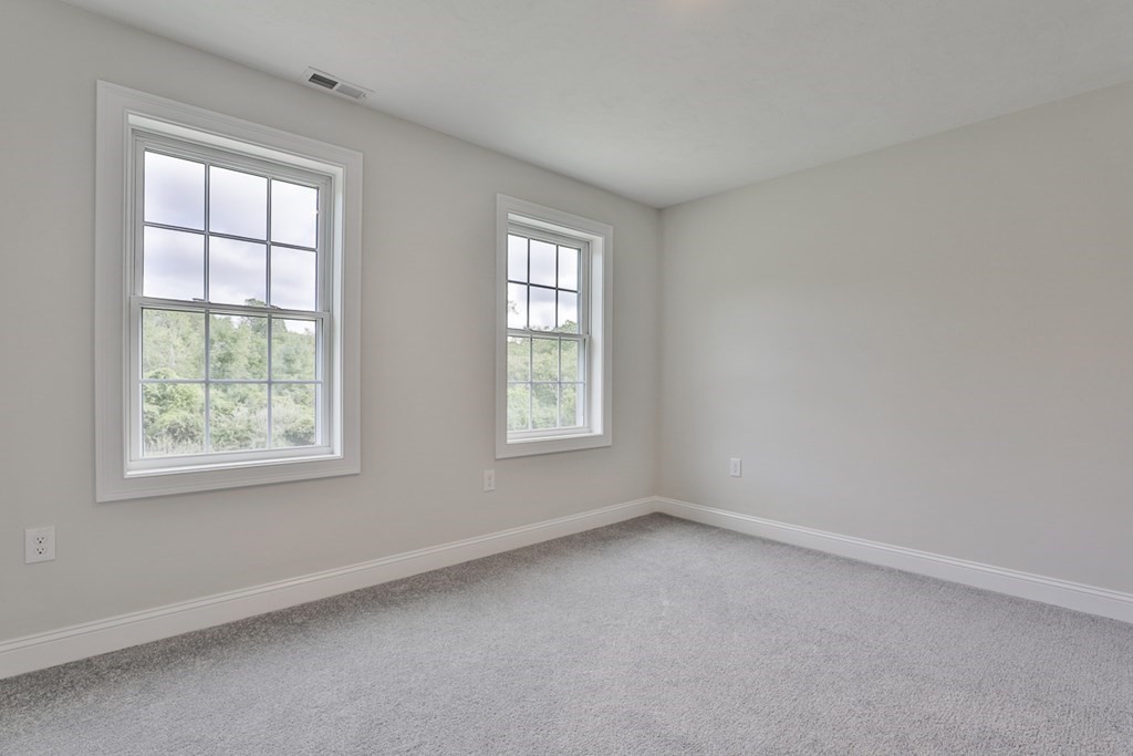 492 Northfield Road Lunenburg, MA 01462 - Photo 19 of 39 an empty room with a window