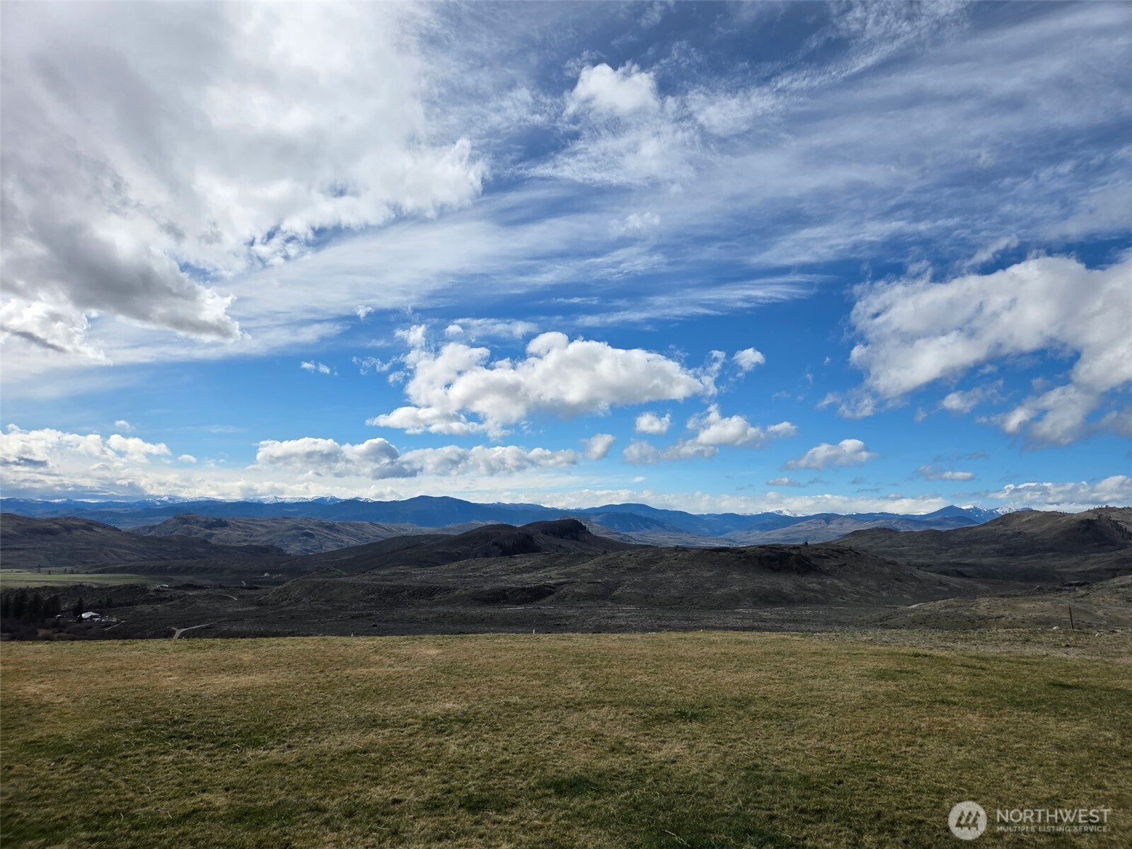 711 Havillah Road Tonasket, WA 98855 - Photo 34 of 40 a view of lake with mountain