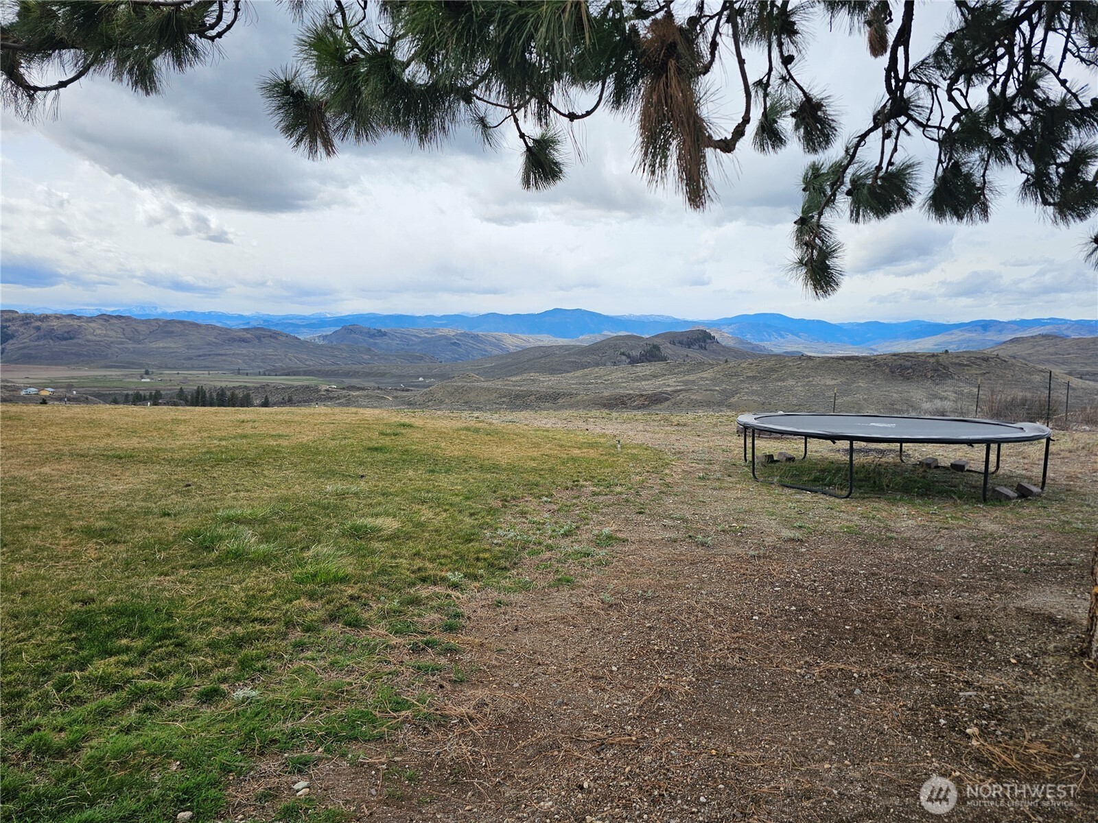 711 Havillah Road Tonasket, WA 98855 - Photo 36 of 40 a view of an outdoor space and yard
