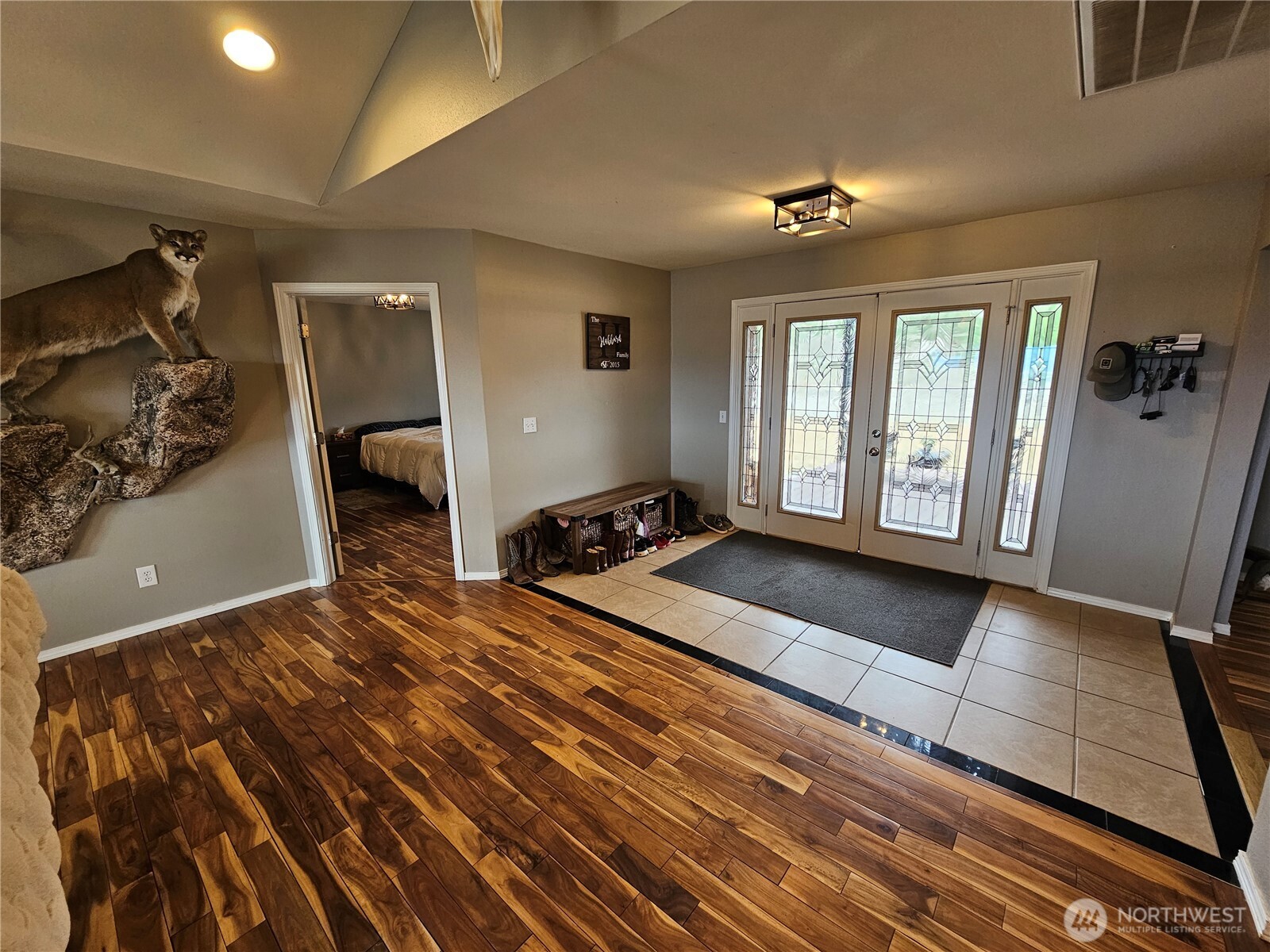 711 Havillah Road Tonasket, WA 98855 - Photo 6 of 40 a view of a room with gym equipment