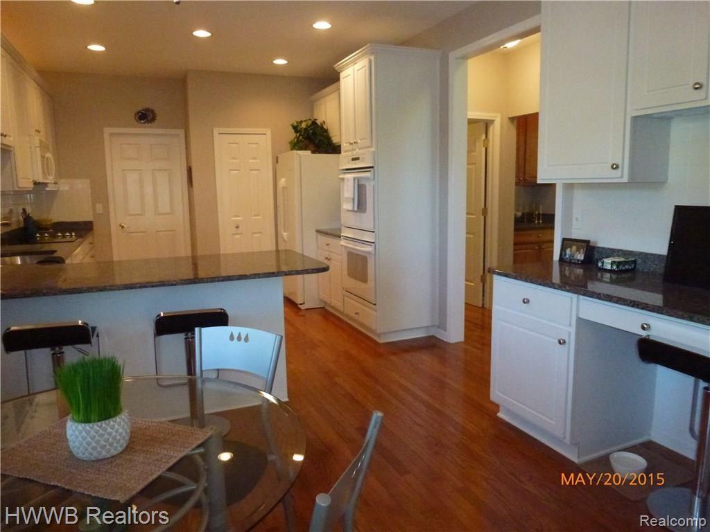 3561 Windingbrook Circle, Unit 93 Rochester Hills, MI 48309 - Photo 7 of 22