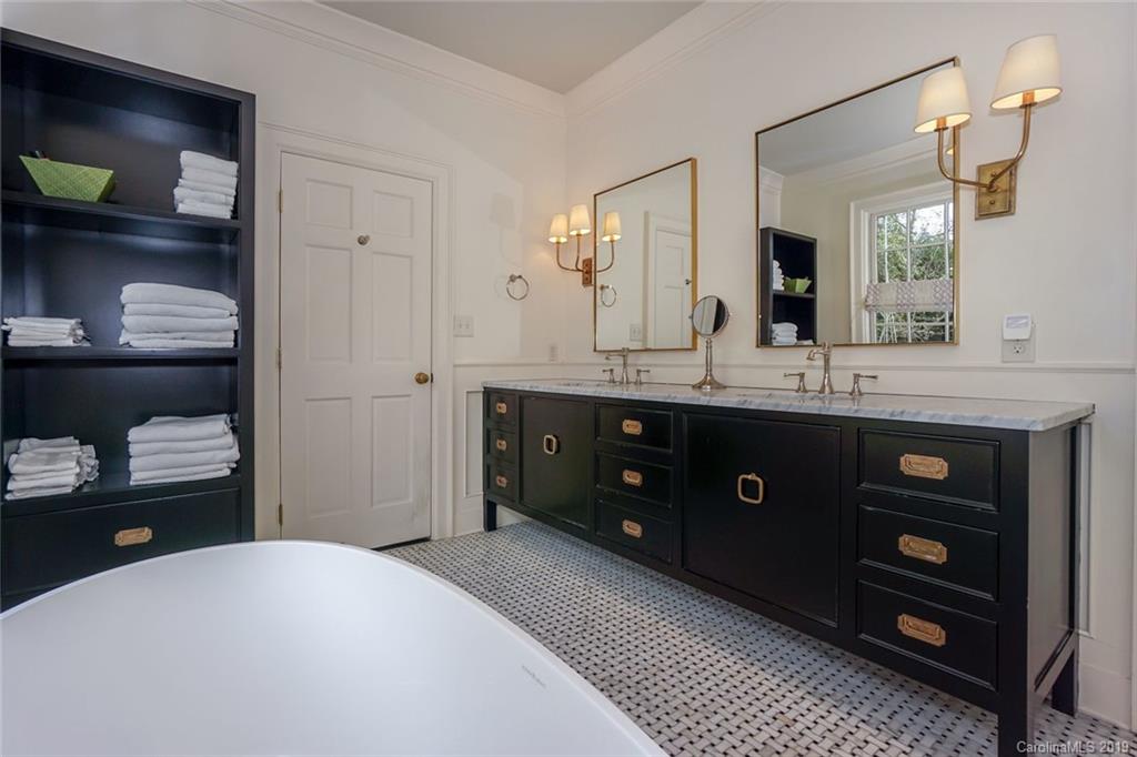 3842 Abingdon Road Charlotte, NC 28211 - Photo 8 of 30 Gallery Image 8