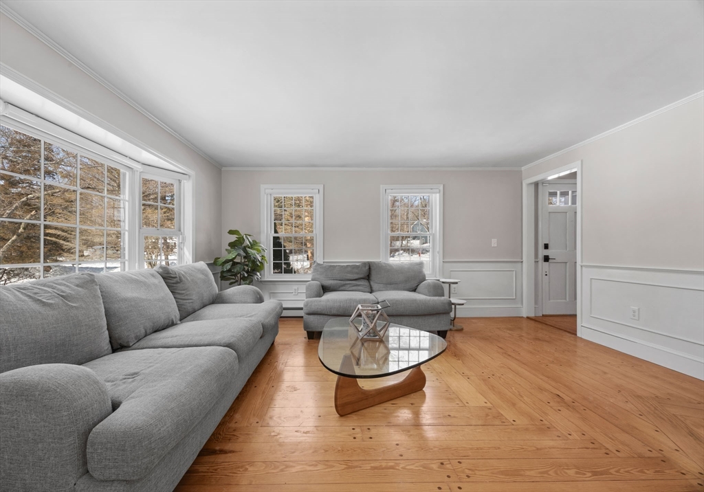 935 King Street Raynham, MA 02767 - Photo 15 of 41