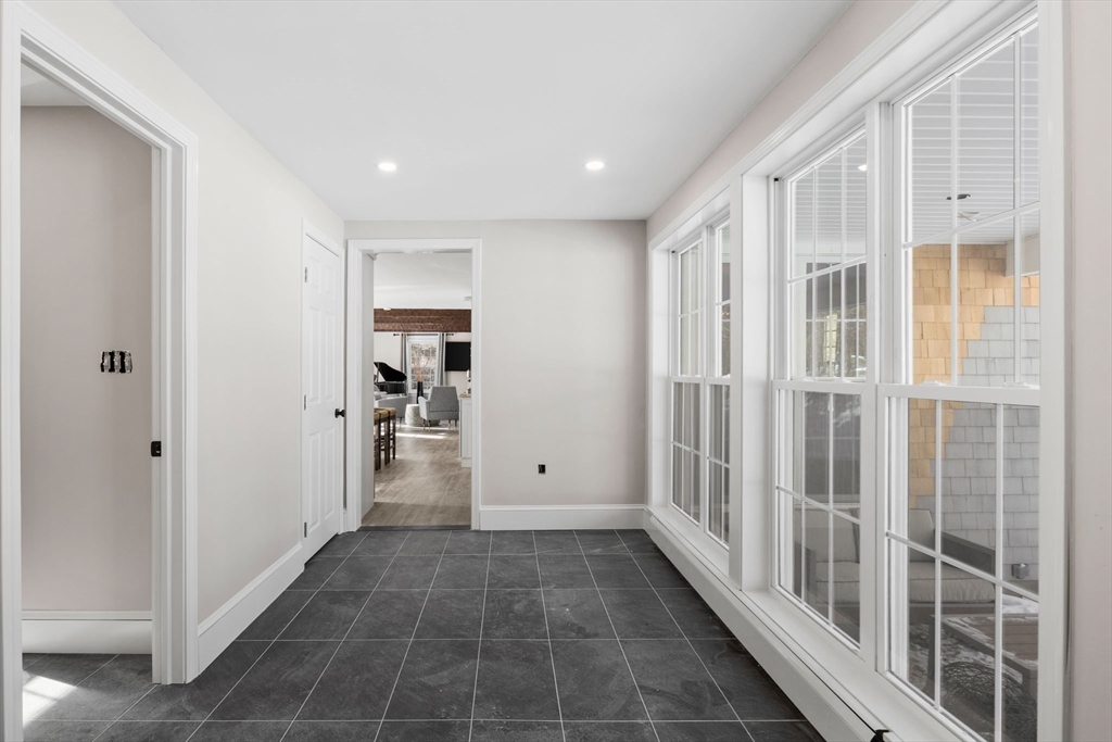 935 King Street Raynham, MA 02767 - Photo 6 of 41