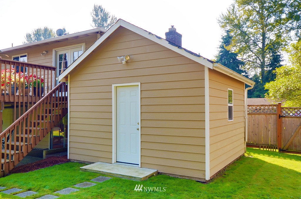 10834 Northeast 149th Street Bothell, WA 98011 - Photo 13 of 14