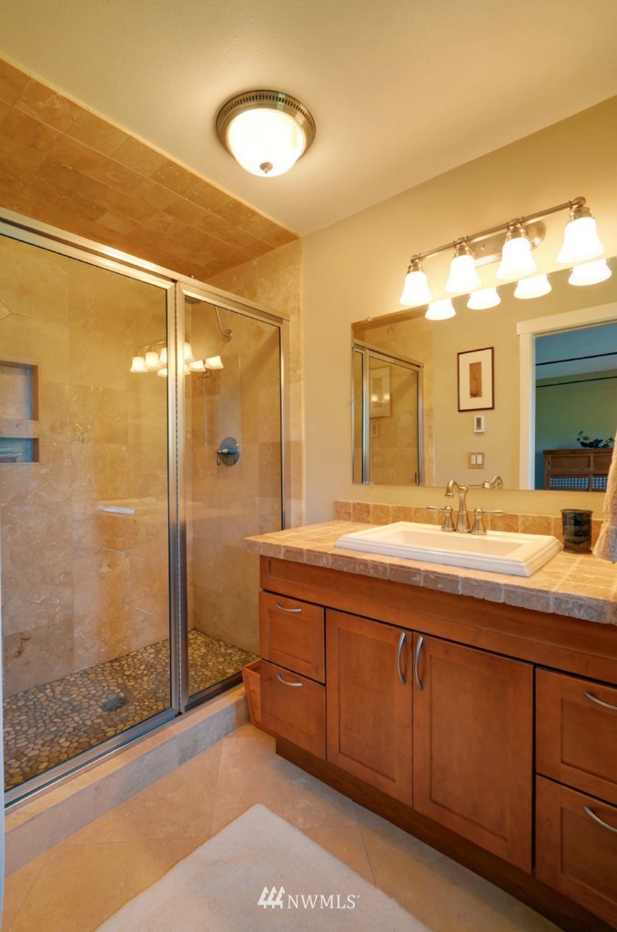 10834 Northeast 149th Street Bothell, WA 98011 - Photo 6 of 14