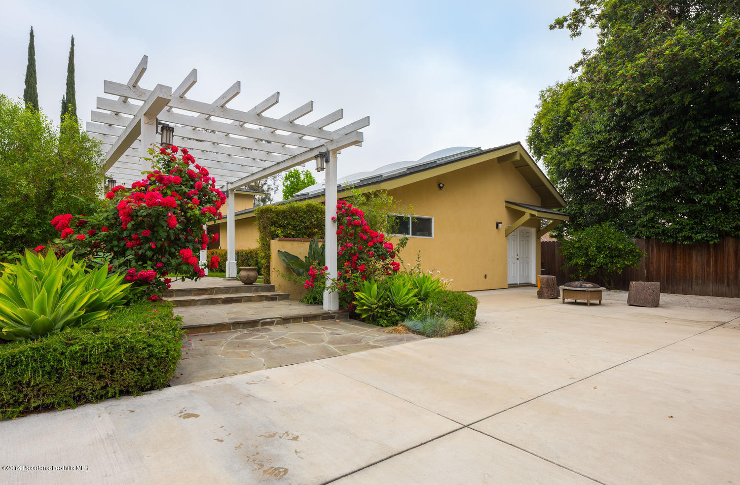 3210 Lombardy Road Pasadena, CA 91107 - Photo 27 of 39 3210 Lombardy Rd Pasadena CA-large-026-2