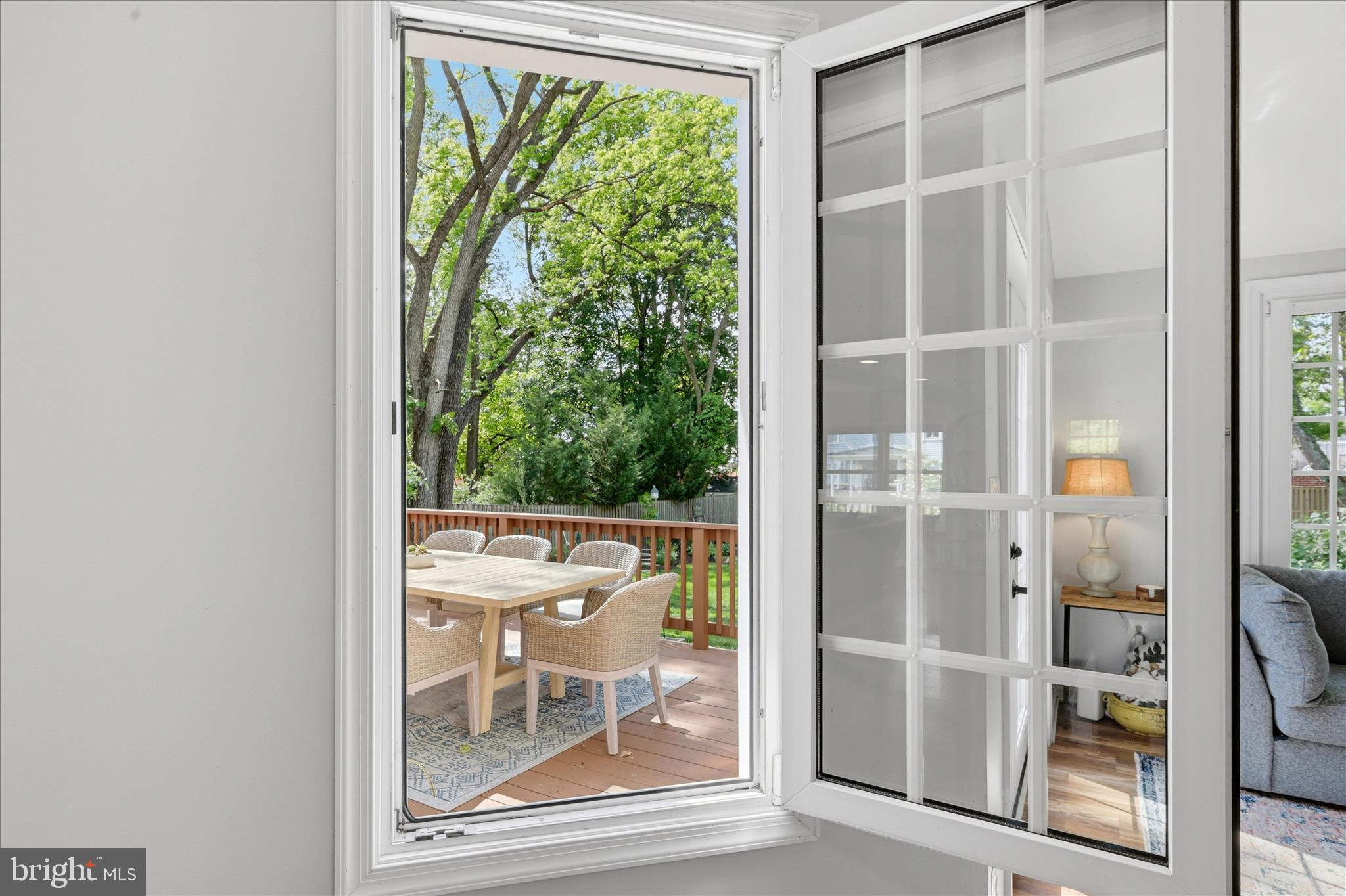 405 Edwards Ferry Road Northeast Leesburg, VA 20176 - Photo 26 of 95 German Windows
