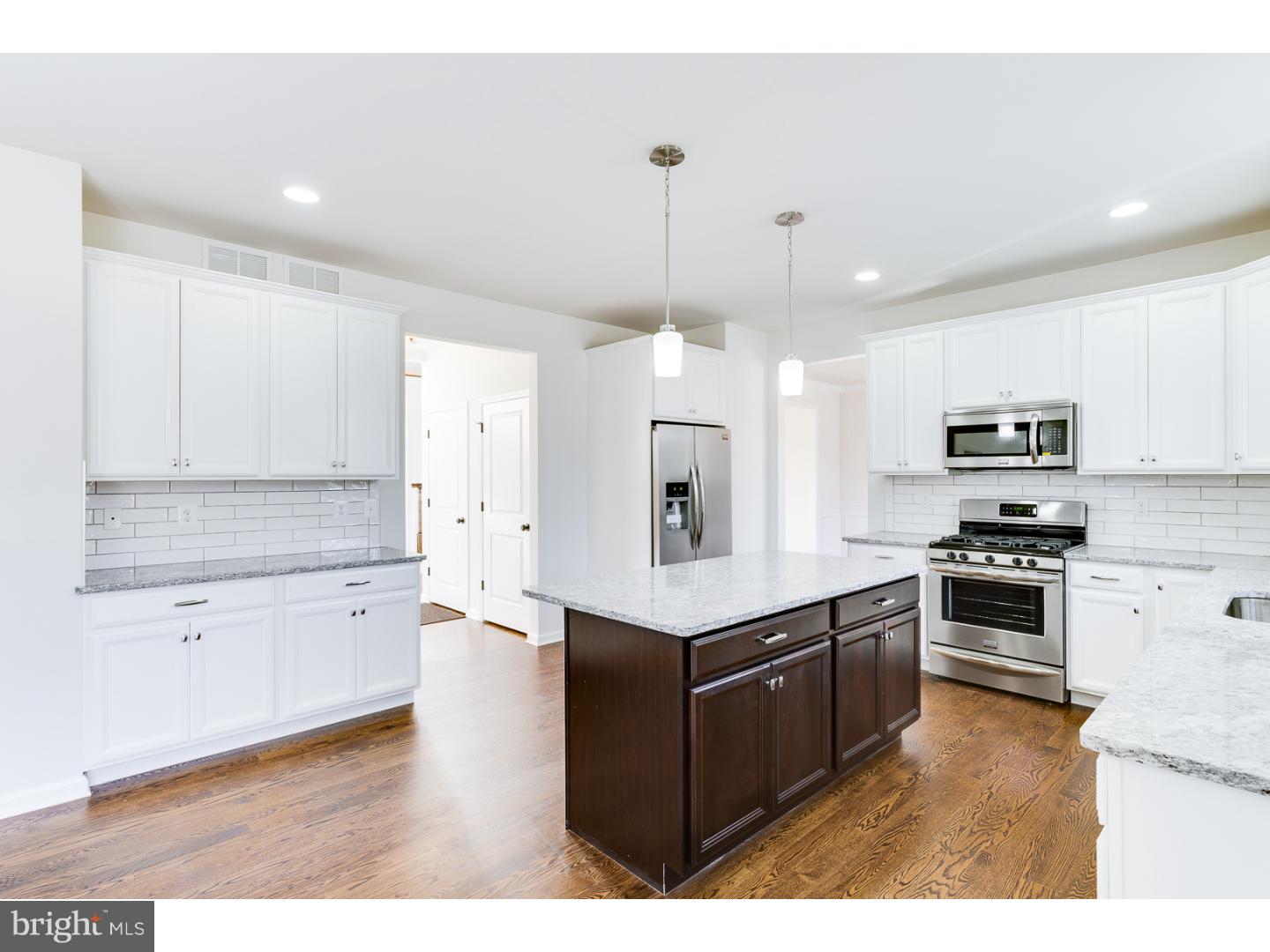 7 Brandon Road West Pennington, NJ 08534 - Photo 9 of 24