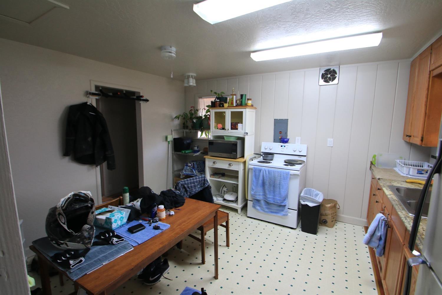 1165 Sweet Road Medford, OR 97501 - Photo 5 of 15 Additional Photo