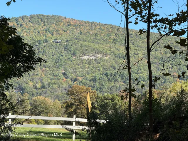 a view of outdoor space and garden