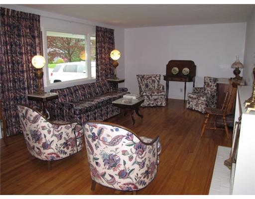 23 Westwood Road Augusta, ME 04330 - Photo 6 of 23 Living Room. gleaming wood floors -...