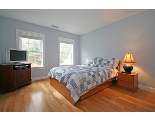 81 Cedar Street Lexington, MA 02421 - Photo 19 of 30