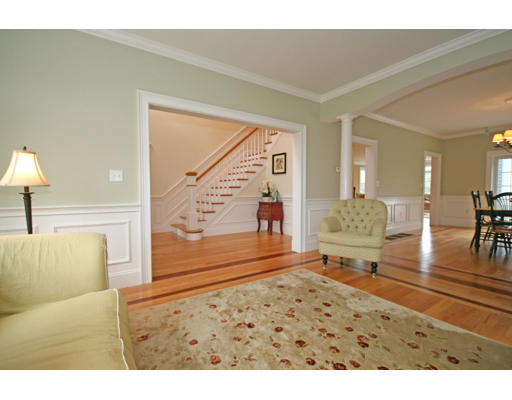 81 Cedar Street Lexington, MA 02421 - Photo 4 of 30