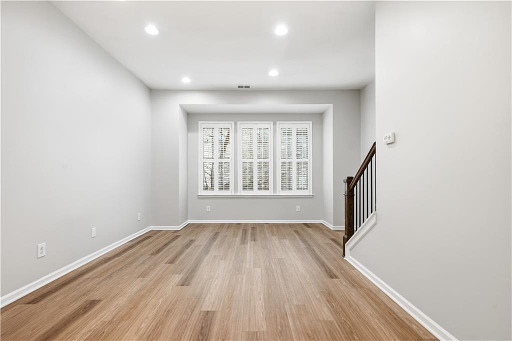 615 Broadview Place Northeast Atlanta, GA 30324 - Photo 8 of 64