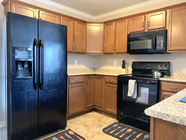 $1,350 | 337 Sam Houston Circle, Clarksville, TN 37040