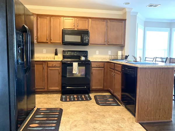$1,350 | 337 Sam Houston Circle, Clarksville, TN 37040
