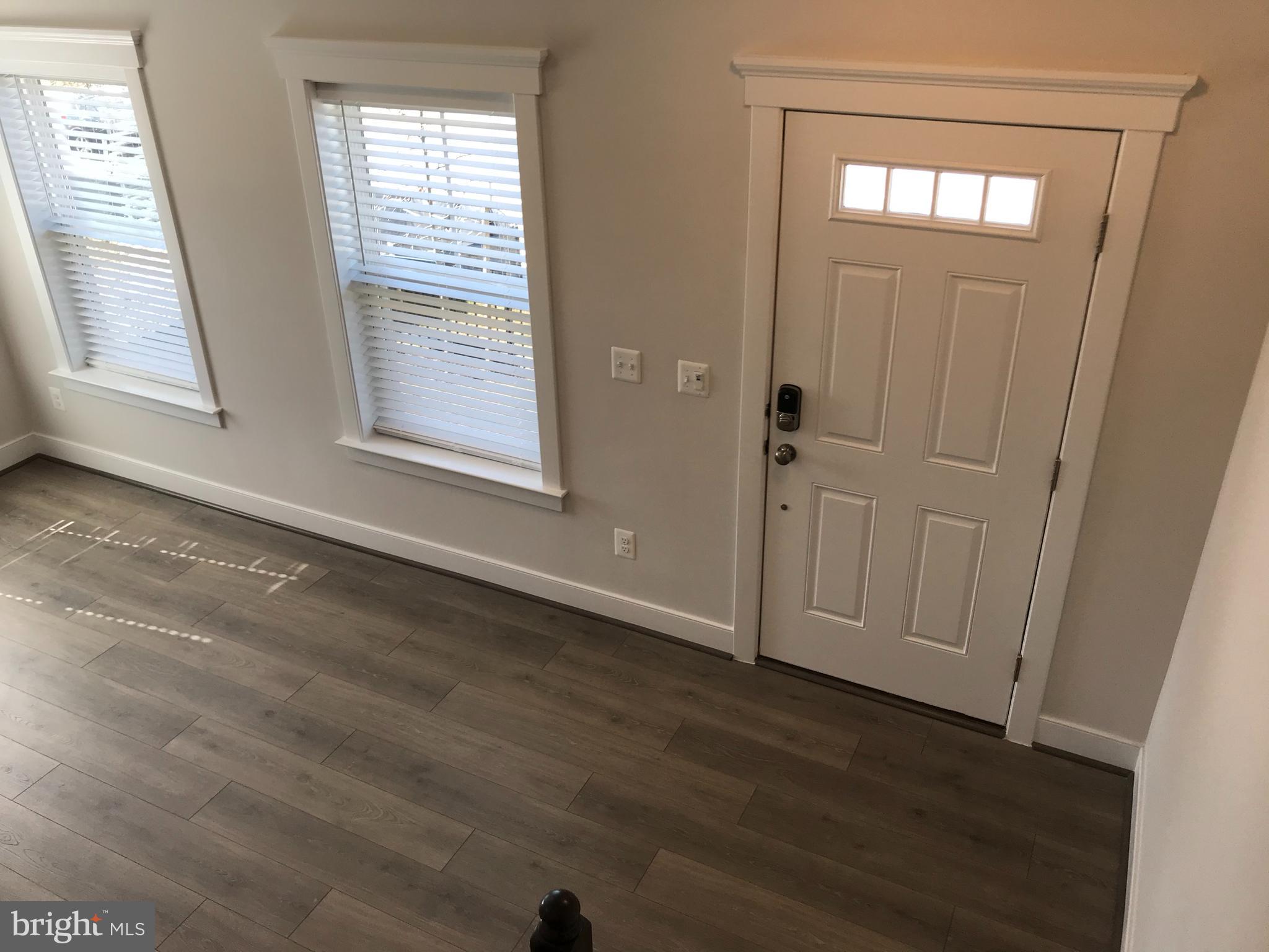 14227 Travilah Road Rockville, MD 20850 - Photo 2 of 20 Foyer area