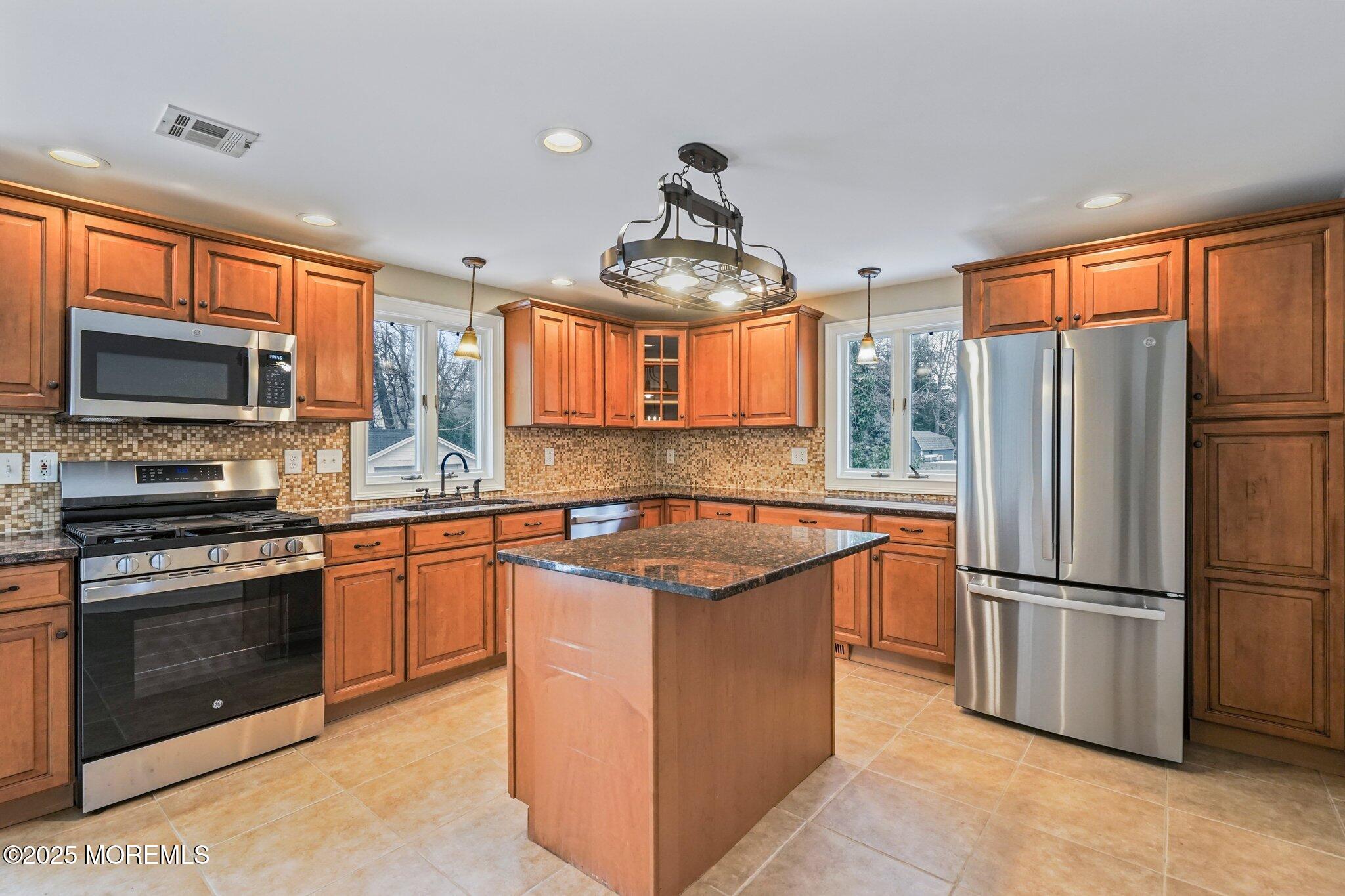 328 Main Street Matawan, NJ 07747 - Photo 8 of 23 Kitchen