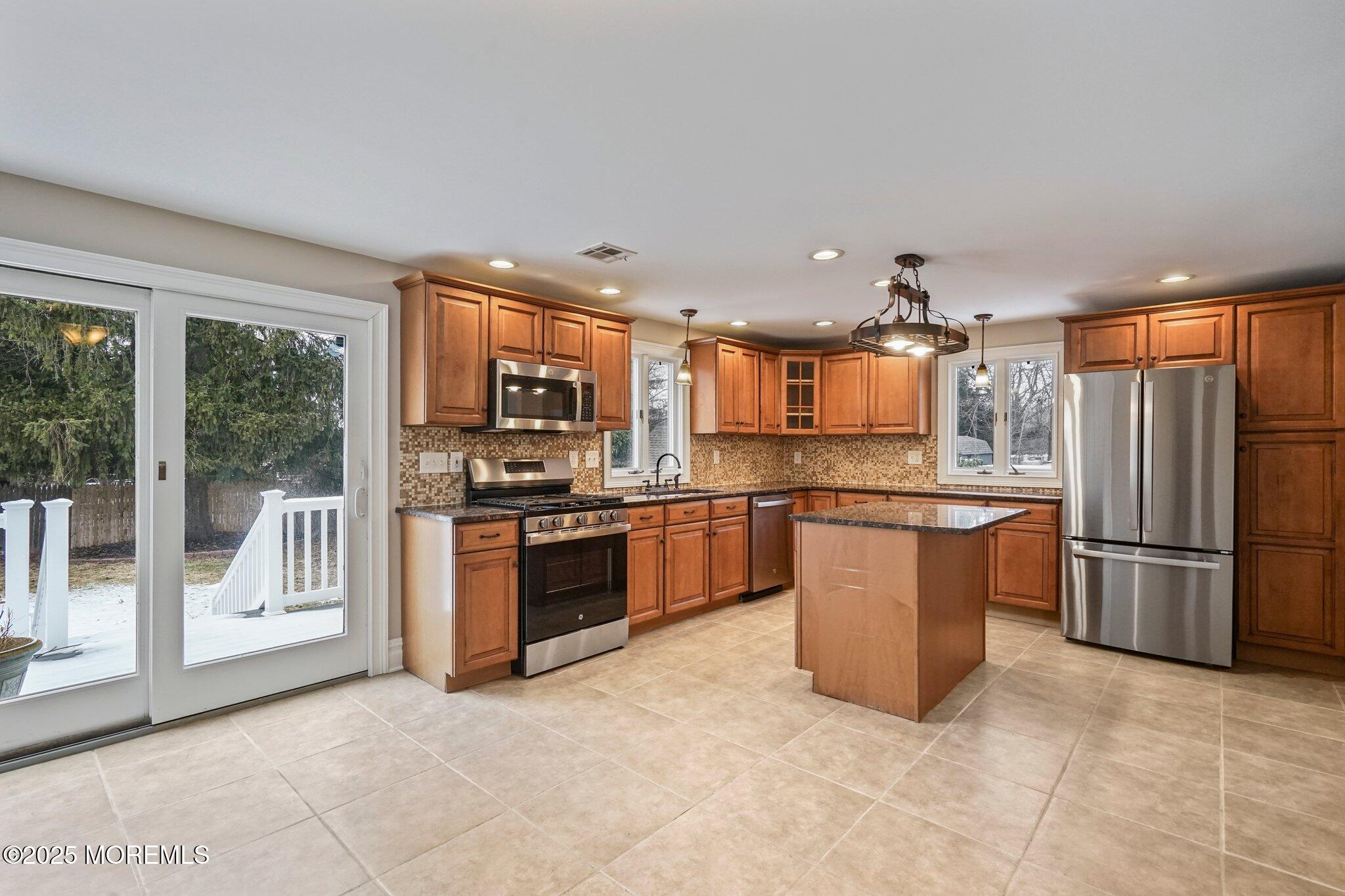 328 Main Street Matawan, NJ 07747 - Photo 9 of 23 Kitchen