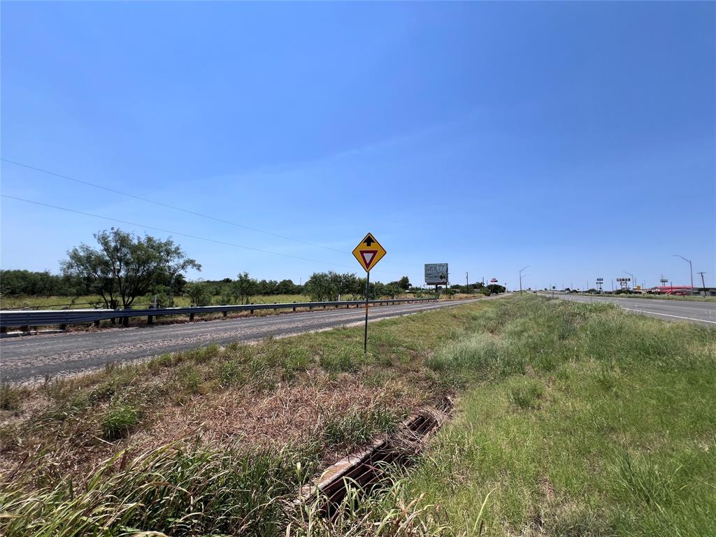 1-2 I20 W Merkel, TX 79536 - Photo 14 of 20 a view of a green field