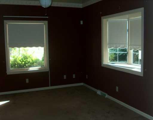 3606 Ridge Road Natrona Heights, PA 15065 - Photo 5 of 8 Dining Room.
