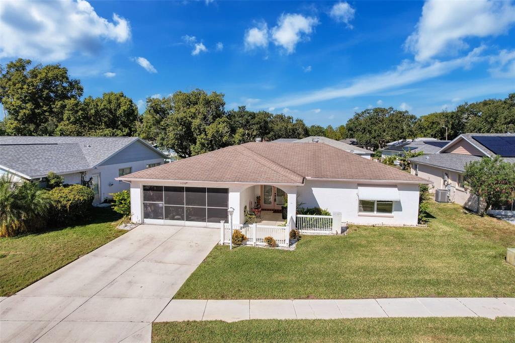 11220 Elderberry Drive Port Richey, FL 34668 - Photo 5 of 26