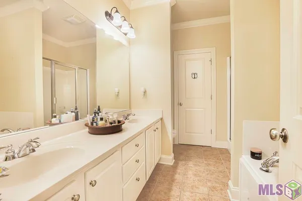 $218,000 | 9124 Old Hammond Highway, Unit 7, Baton Rouge, LA 70809