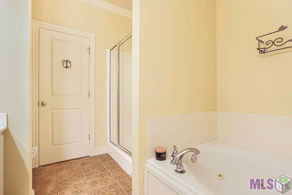 $218,000 | 9124 Old Hammond Highway, Unit 7, Baton Rouge, LA 70809