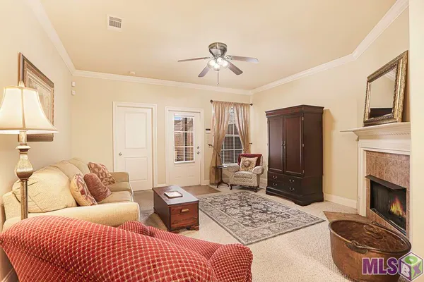 $218,000 | 9124 Old Hammond Highway, Unit 7, Baton Rouge, LA 70809