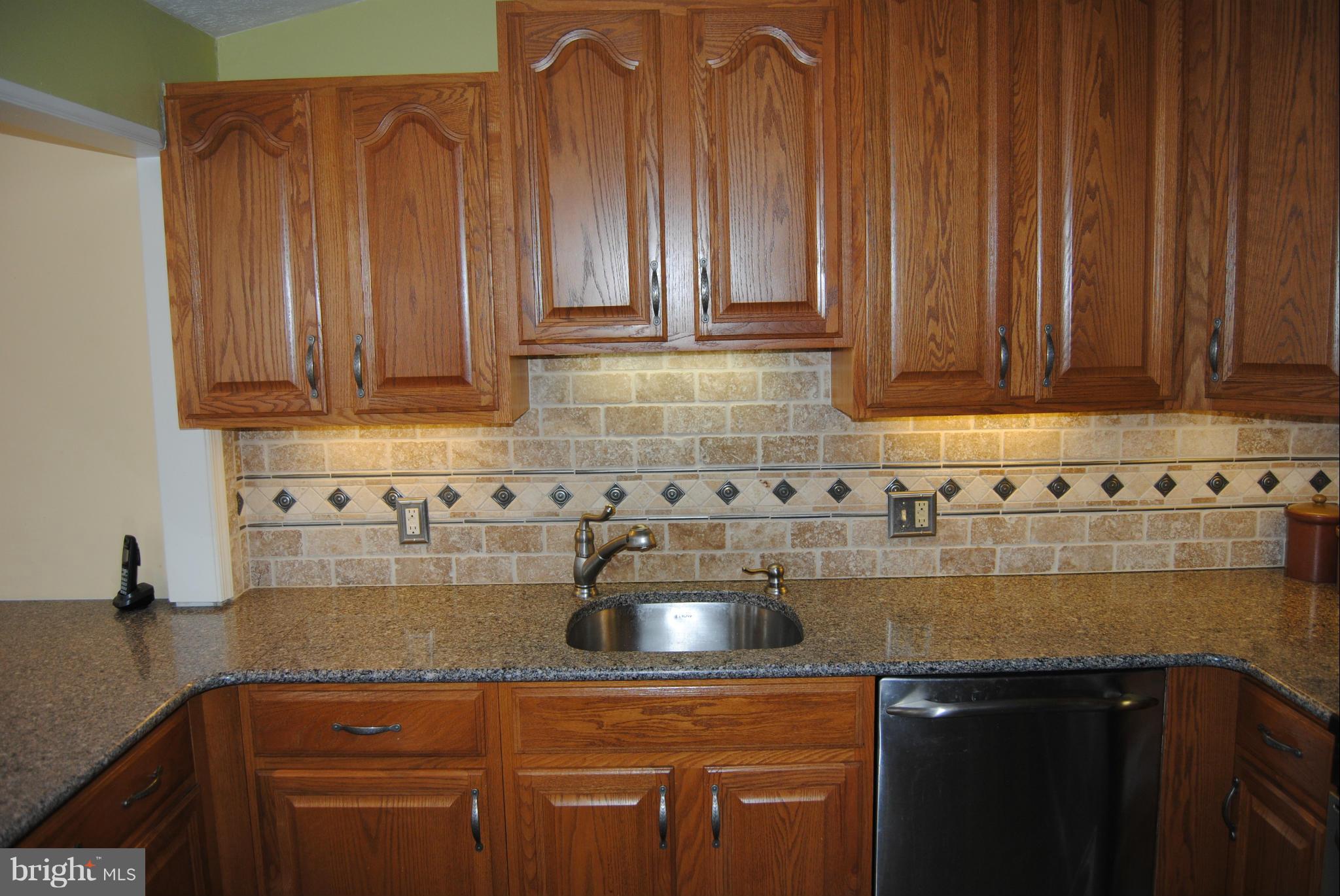 36 Boxthorn Road Abingdon, MD 21009 - Photo 12 of 22 Kitchen