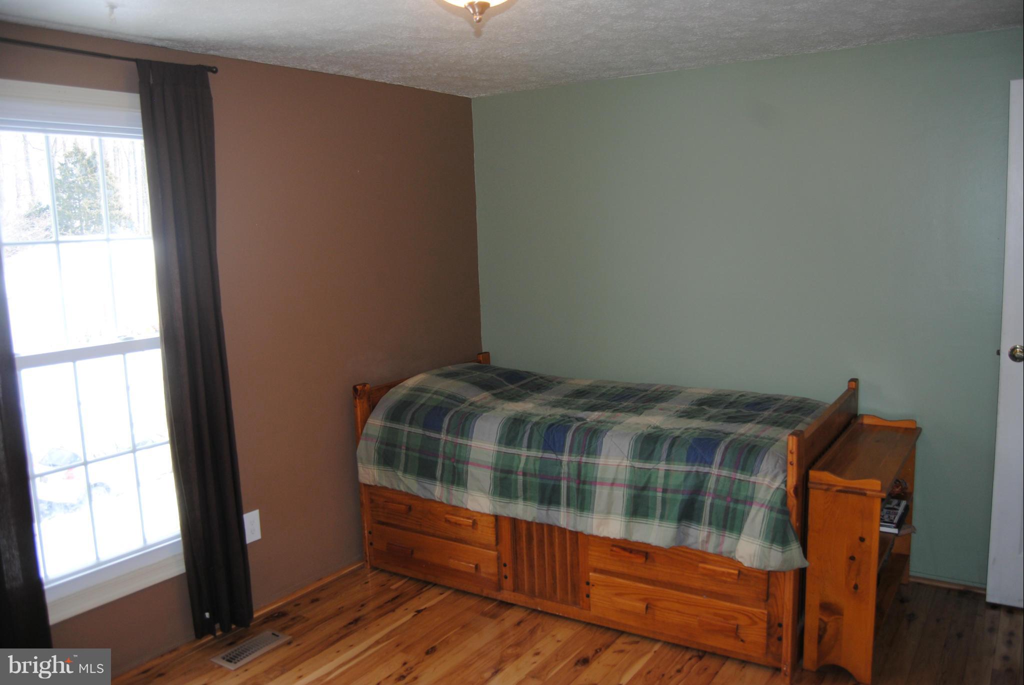 36 Boxthorn Road Abingdon, MD 21009 - Photo 15 of 22 Bedroom