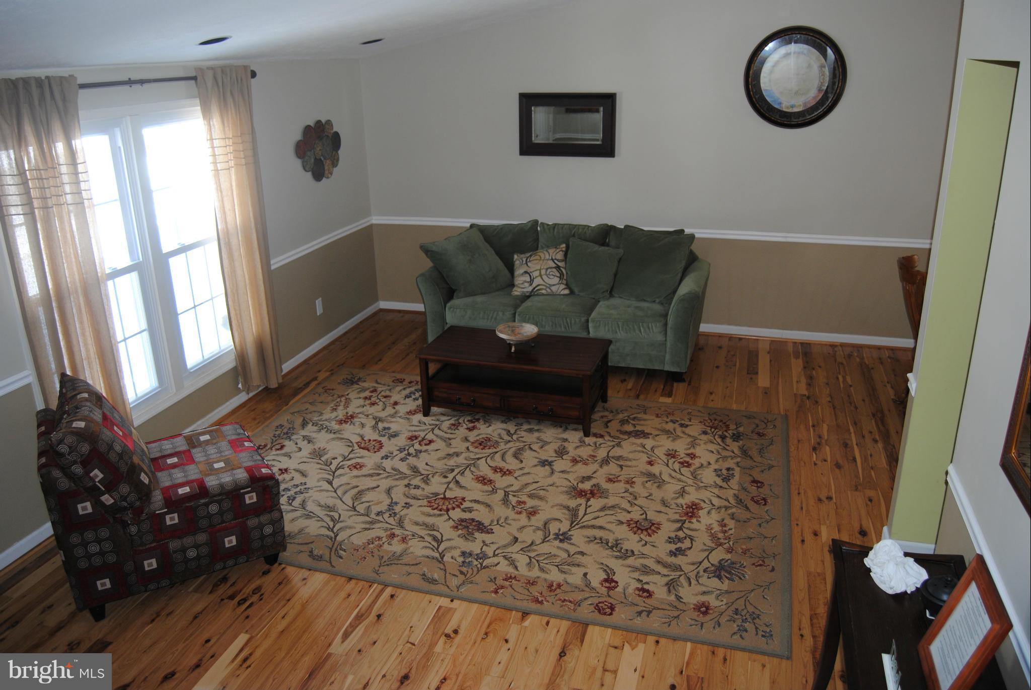 36 Boxthorn Road Abingdon, MD 21009 - Photo 5 of 22 Living Room