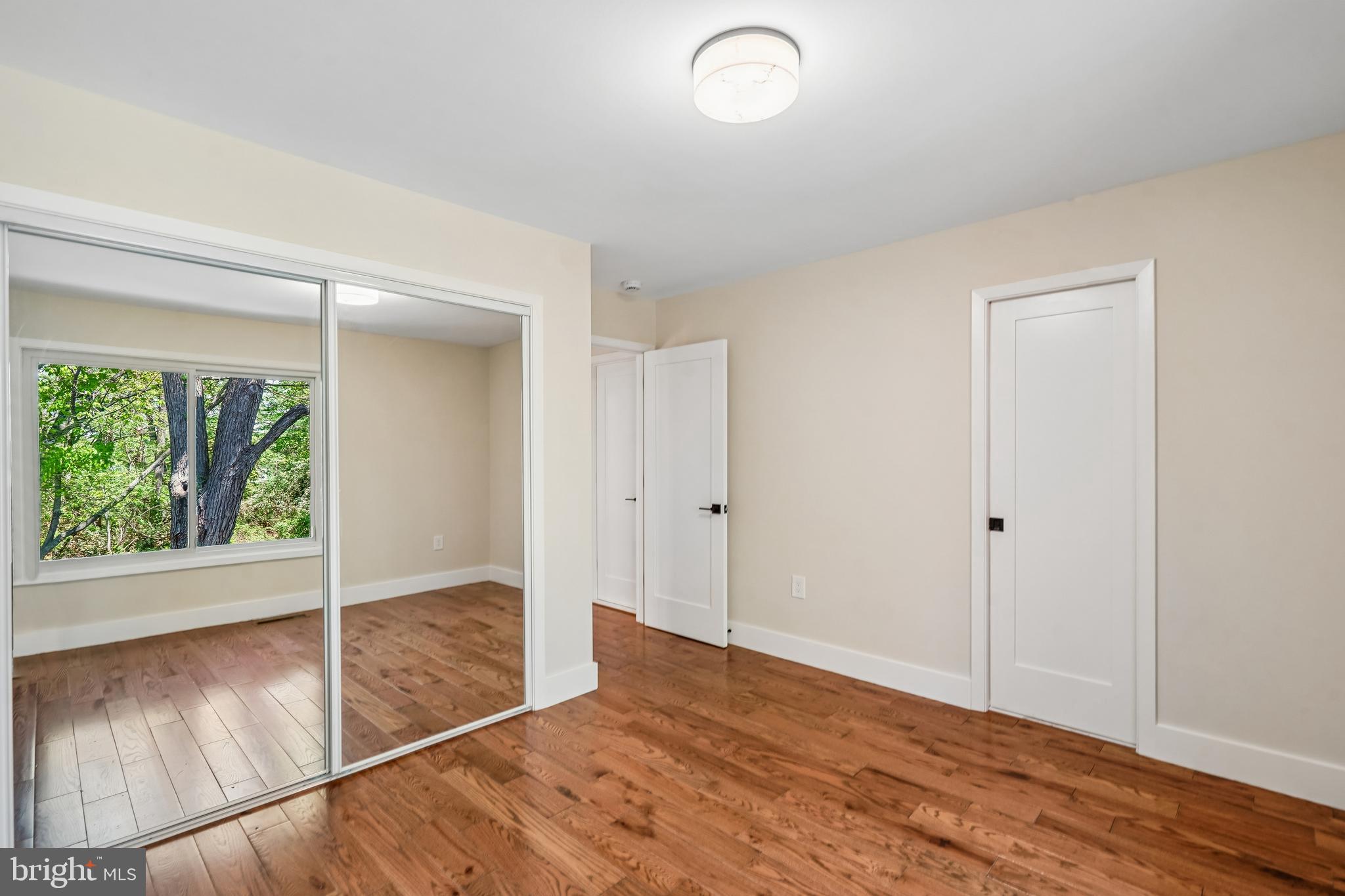 1309 Northgate Square Reston, VA 20190 - Photo 15 of 44 Primary Bedroom