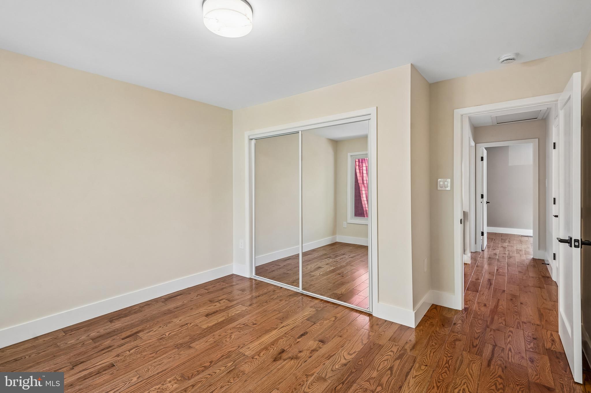 1309 Northgate Square Reston, VA 20190 - Photo 18 of 44 Primary Bedroom
