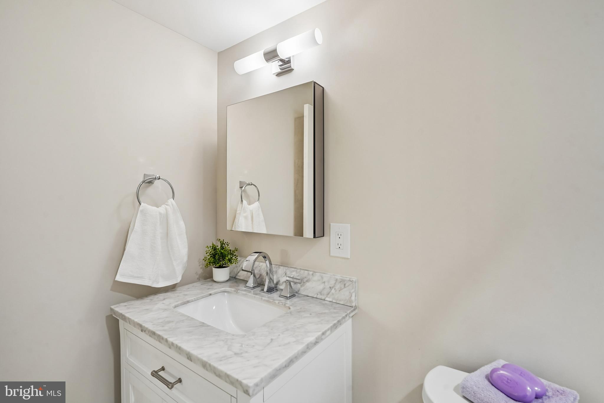 1309 Northgate Square Reston, VA 20190 - Photo 22 of 44
