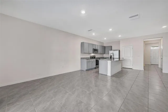 $2,000 | 32395 Turtle Grace Loop, Wesley Chapel, FL 33545