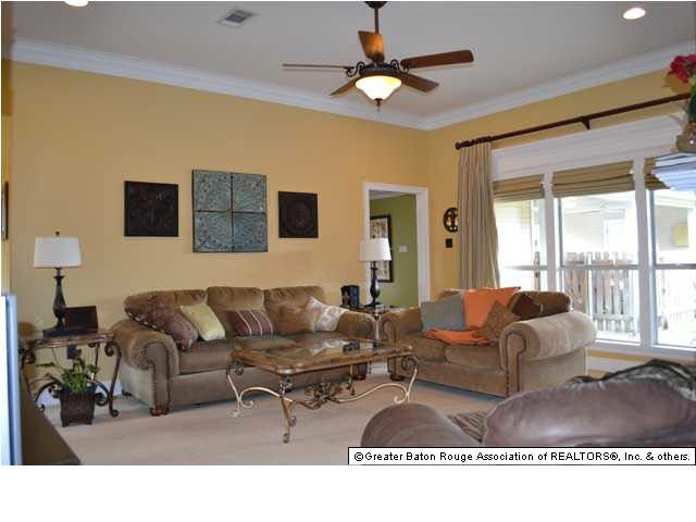 11070 Paddock Avenue Baton Rouge, LA 70816 - Photo 3 of 13 Gallery Image 3